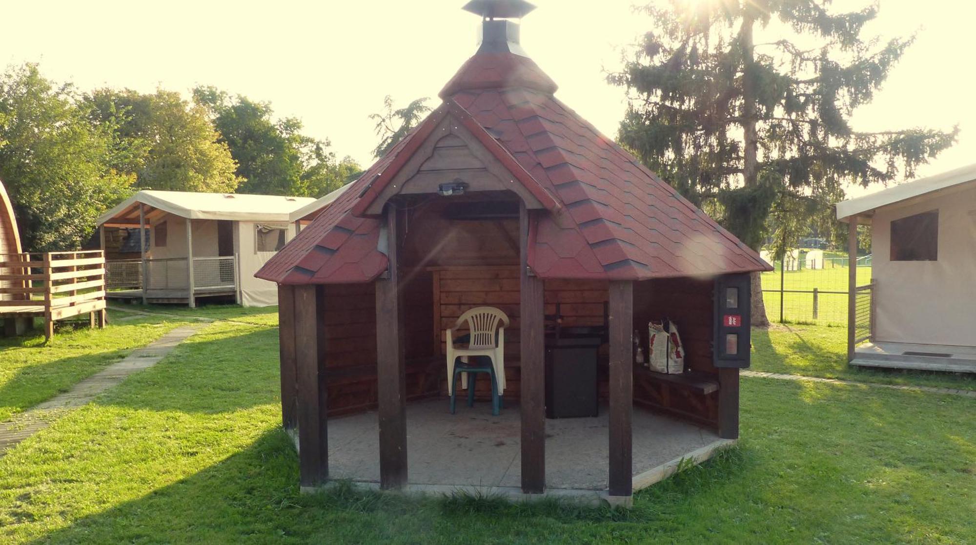 Camping Du Pontis Verteillac Экстерьер фото
