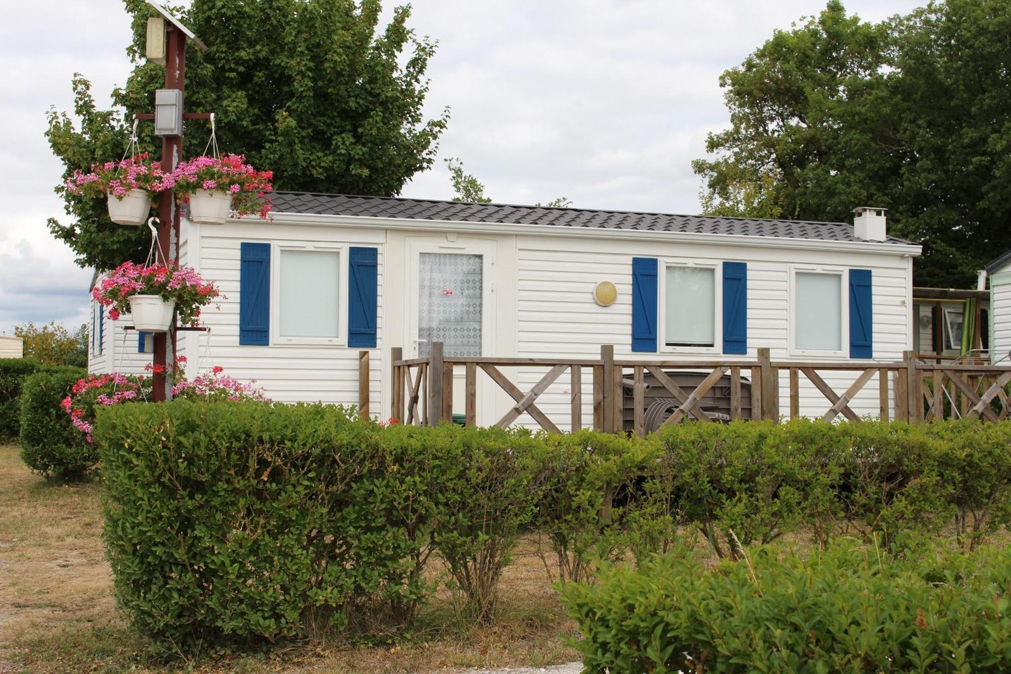 Camping Du Pontis Verteillac Экстерьер фото