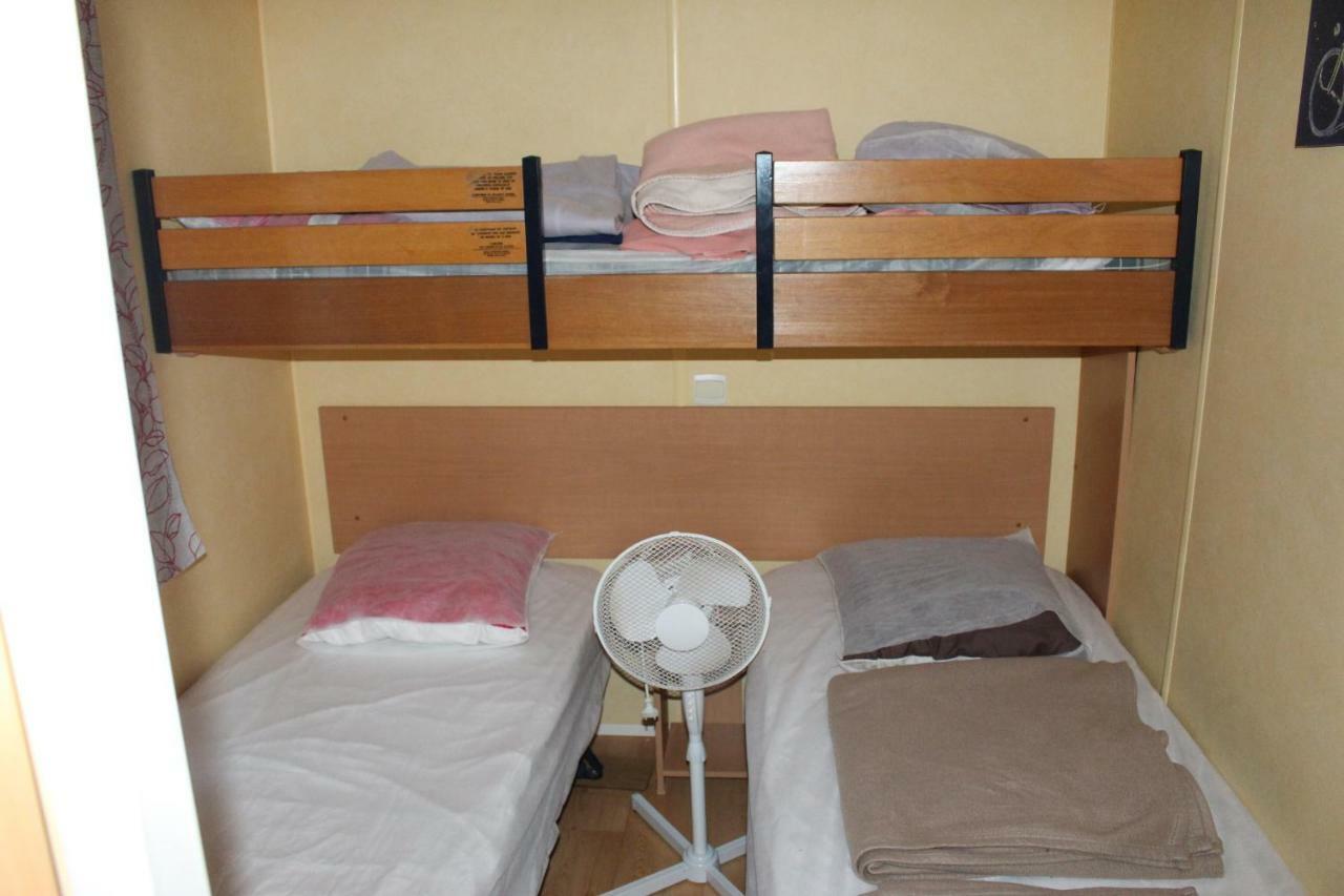 Camping Du Pontis Verteillac Экстерьер фото