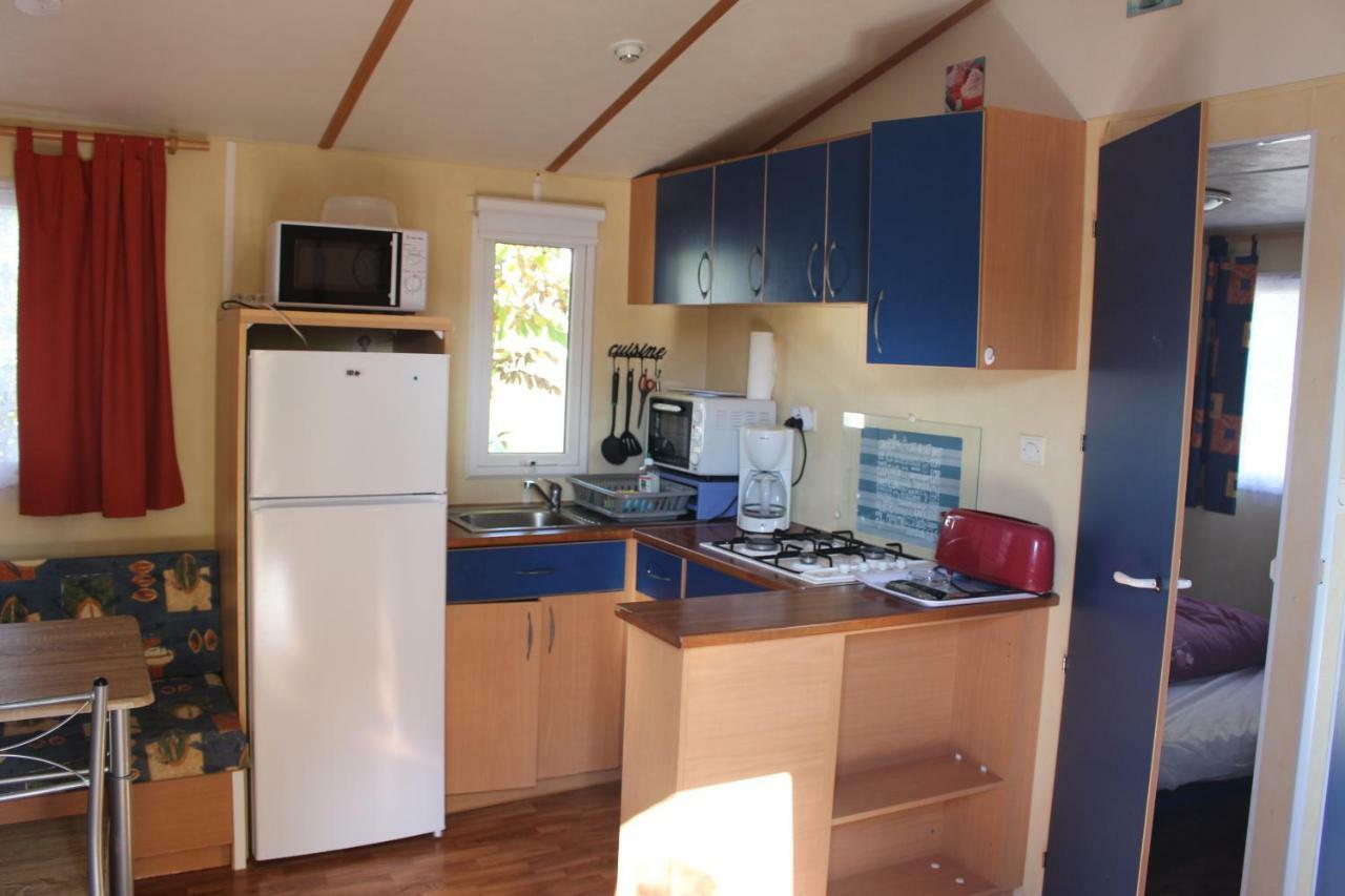 Camping Du Pontis Verteillac Экстерьер фото